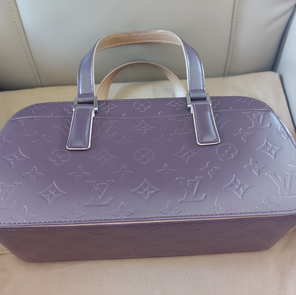 Louis Vuitton Shelton - Picture 4 of 16